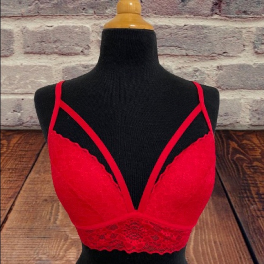 PINK Victoria’s Secret red lace bra small D-DD